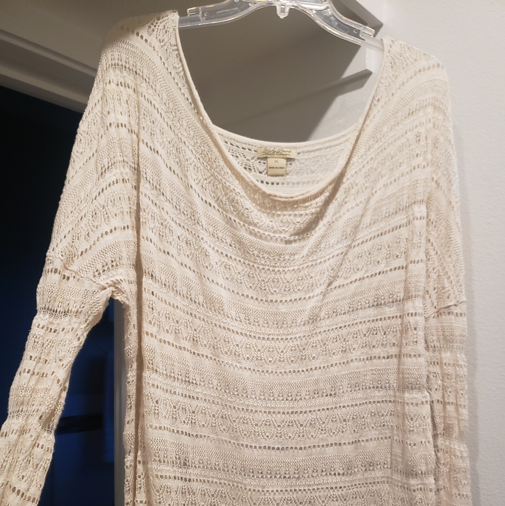 Lucky Brand lightweight sweater, ivory color and super 😍 Size XL